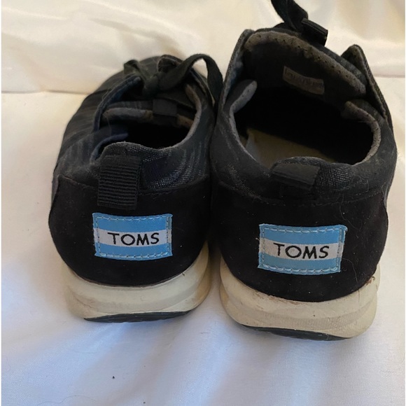 Tom runners Size 7.5 canvas grey and black - Picture 4 of 5